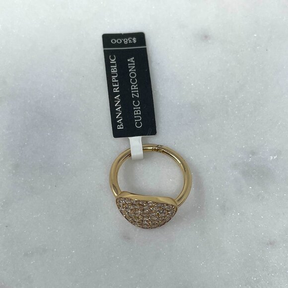 Banana Republic NWT Cubic Zirconia Faux Diamond Disk Gold Ring, Size 7 - Picture 4 of 8